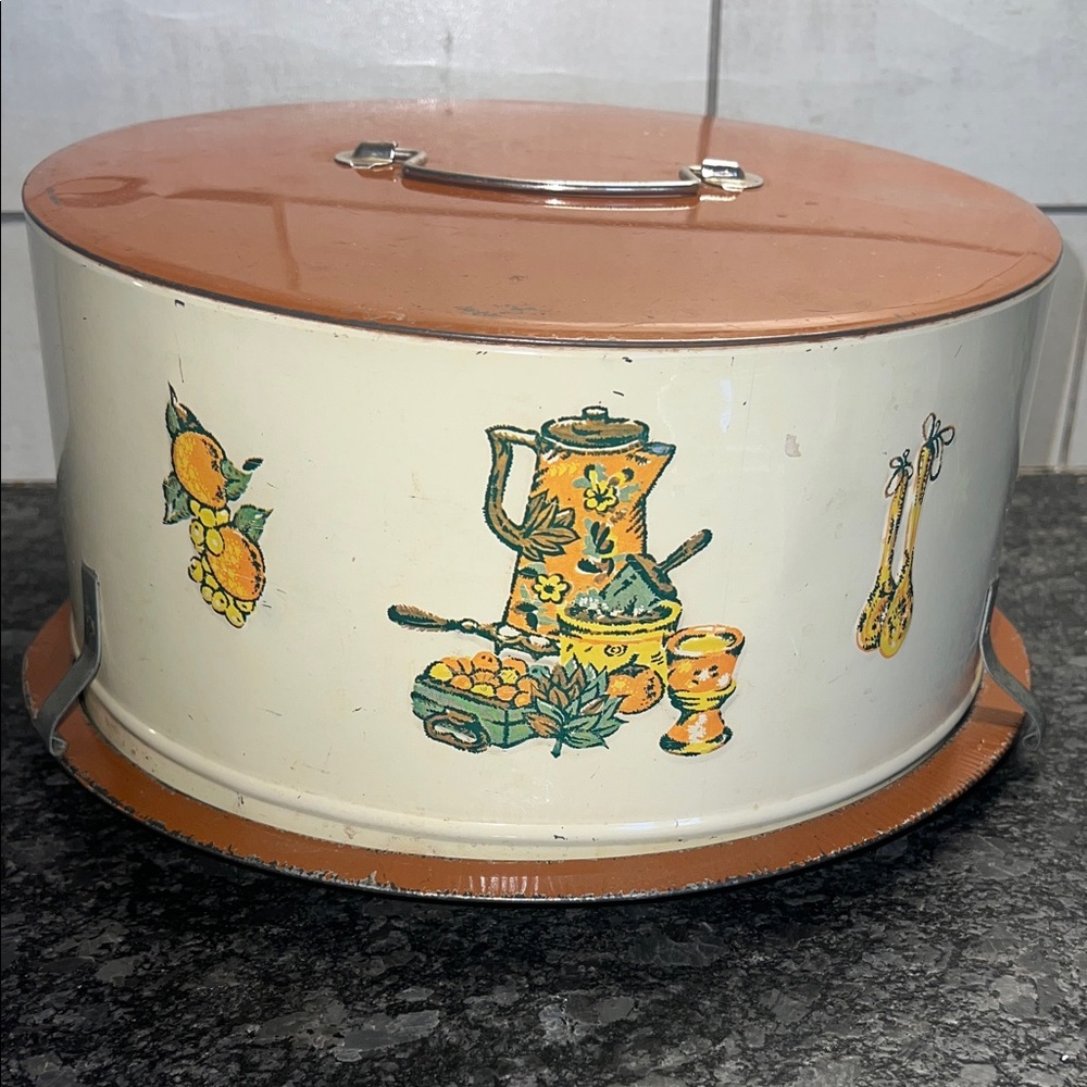 10” DECOWARE Vintage Tin Cake Carrier with Raised Kitchen Design painted on.